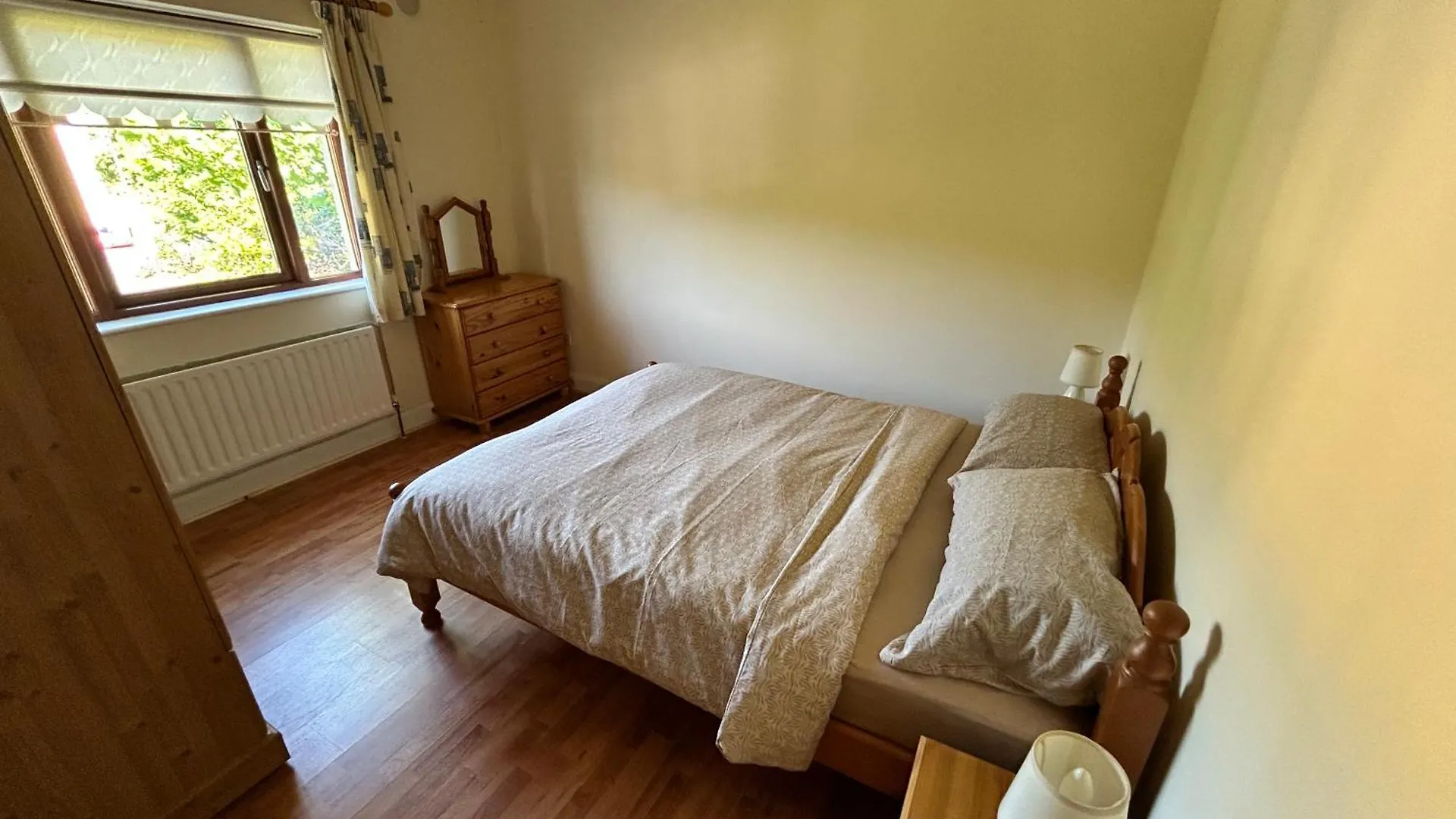 Westport Room&Roam 0*,  Ierland